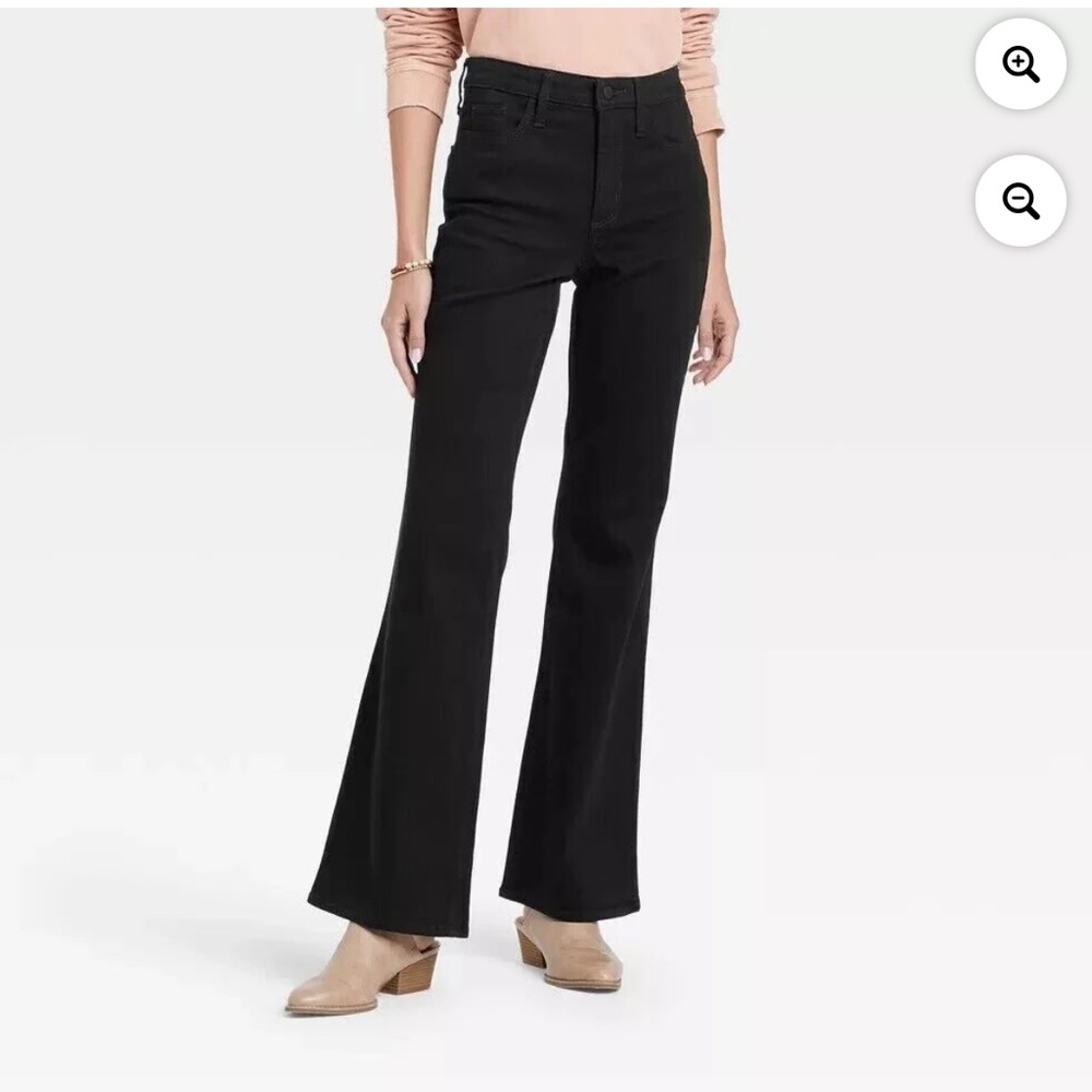 Universal Thread High Rise Flare Black Jeans Straight Leg 2 26 Denim 2025 Trend